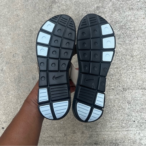 WMNS NIKE COMFORT THONG KHAKI PALE BLUE BLACK WHITE FOOTBEDS FOOT BED - Picture 8 of 15